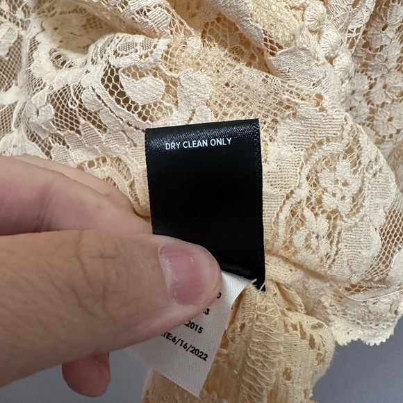 NWT Torrid tan lace long sleeve top - Picture 4 of 7